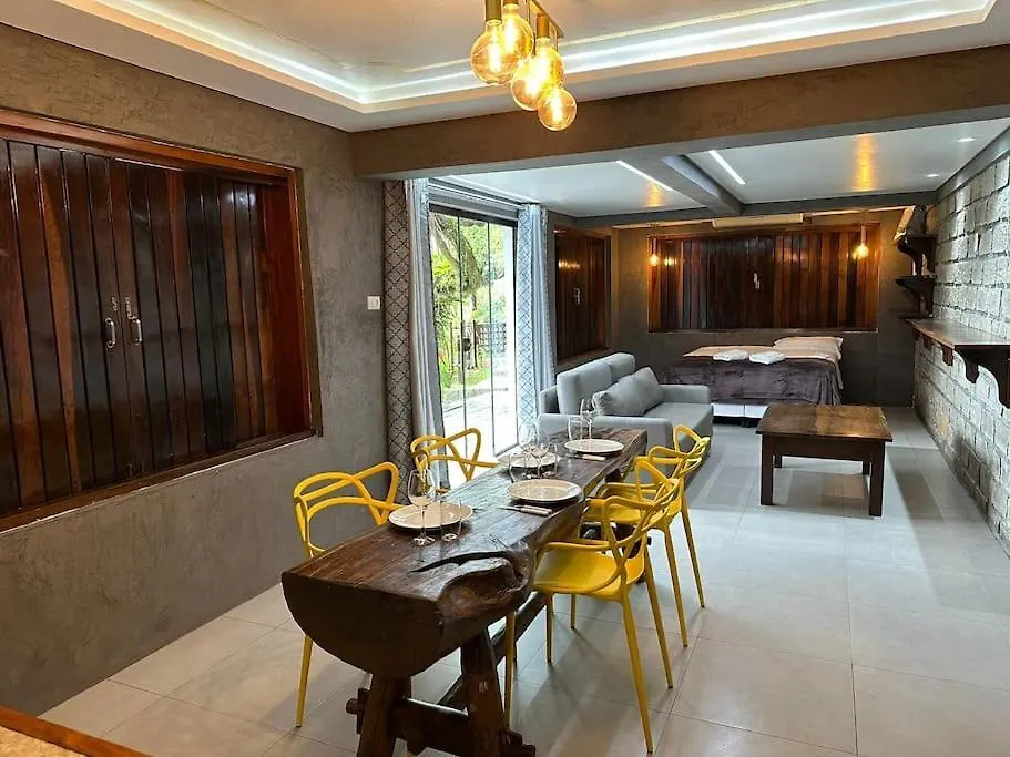 Apto 10, Temático Veuve Clicquot com Jacuzzi na Morada do Ganso-1